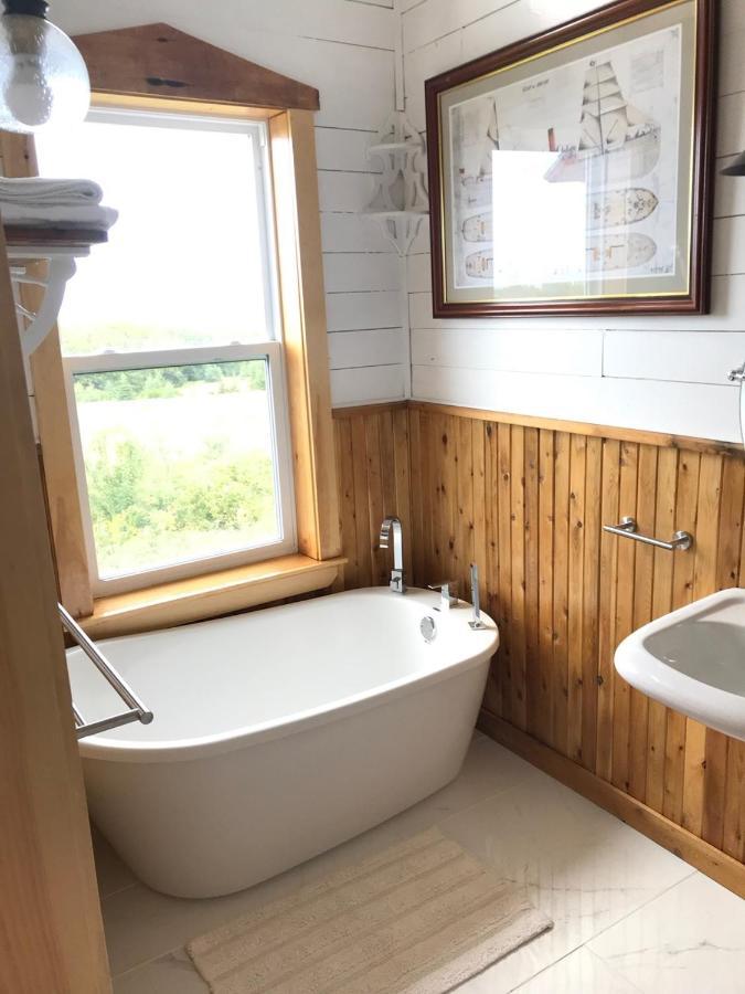 Maregold Centre - Juniper Cabin And Rose Cabin Victoria Beach Ngoại thất bức ảnh